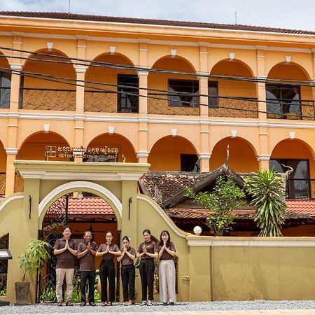 Den Hotel Totonou سيام ريب المظهر الخارجي الصورة