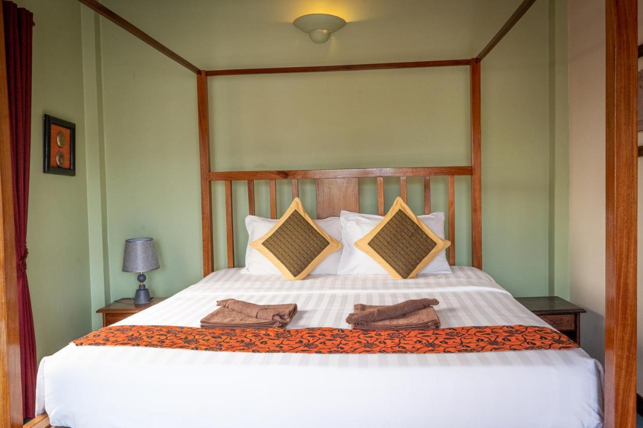 Den Hotel Totonou سيام ريب المظهر الخارجي الصورة